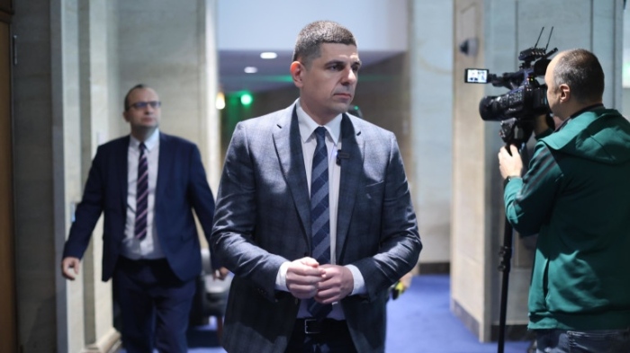 Мирчев: Протестите свалили кабинета, не са финансирани от данъчни и ДДС-измамници