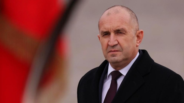 Първият президент, подал оставка: Кой е Румен Радев?