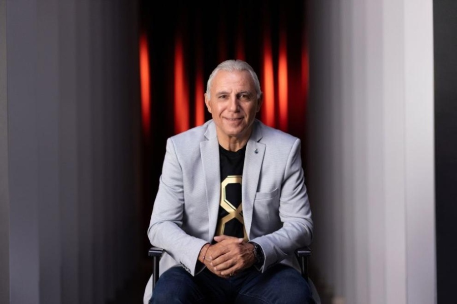 От Пловдив до Барселона: „Камп Ноу“ отваря врати за „Вече играеш… Стоичков“