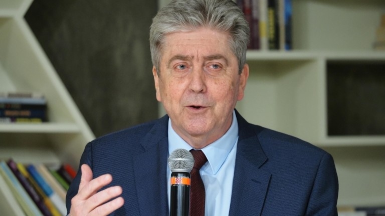 Първанов за Радев: Един президент има повече лостове за борба с мафията от един несъстоял се партиен лидер