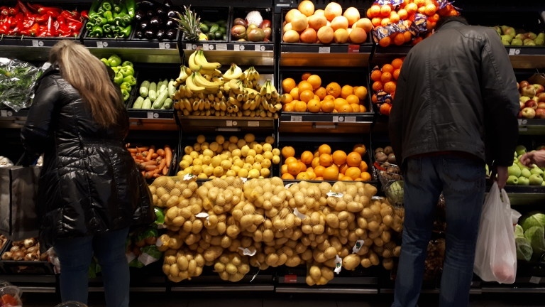 Анализ: Потреблението в България ще започне да отслабва