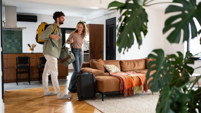 Аіrbnb излизa \