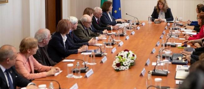 Йотова: За да се стимулира гражданската активност на парламентарния вот, институциите трябва да са гарант за добрата организация на изборите